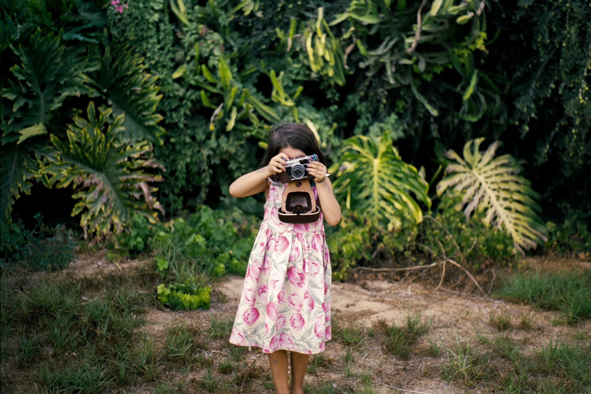 Julia Gat - Hamsa Hamsa Hamsa _ An Upbringing