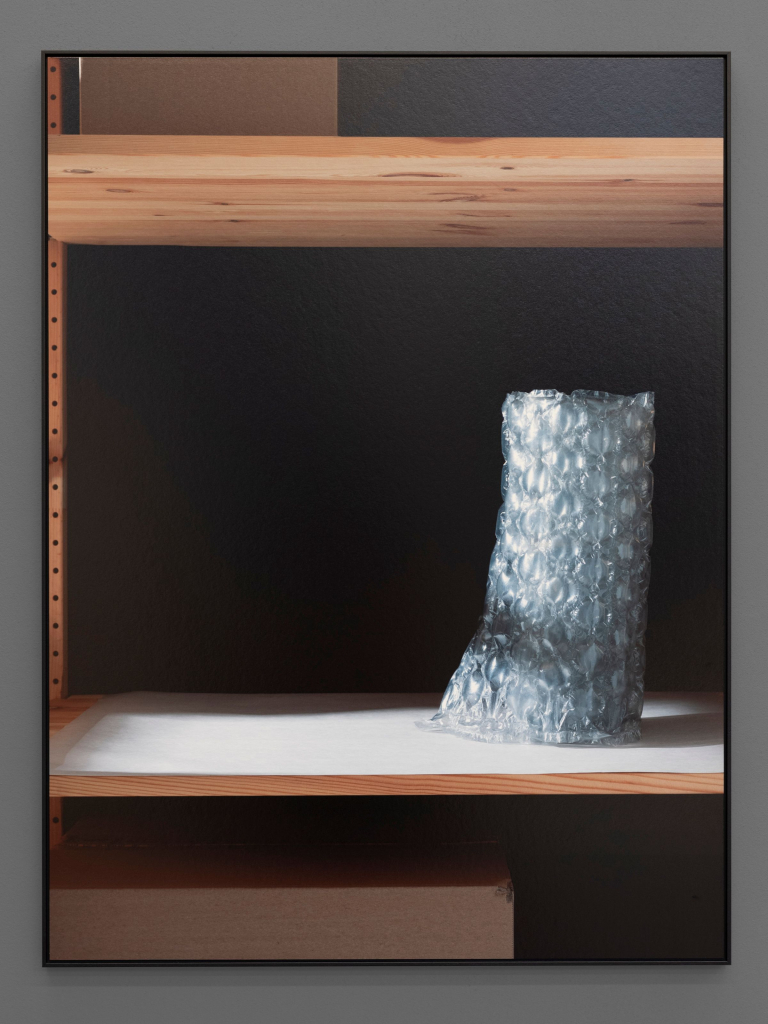 Suzanne Schols - Polite Fictions – Behind the public face of diplomatic gifts